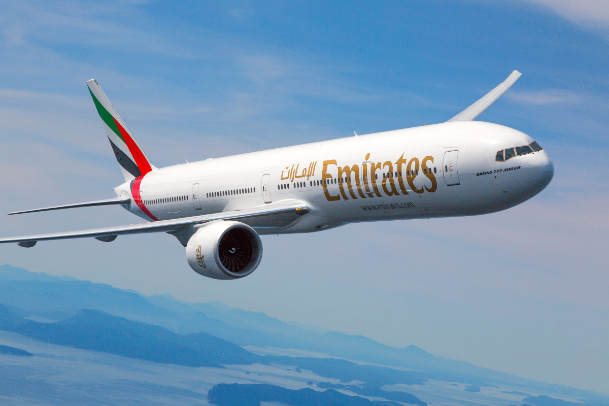 emiratesboeing777-300er-567962-1